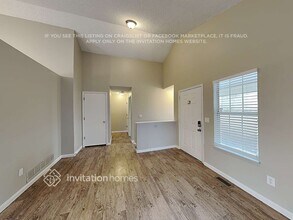 17215 E Wagontrail Pkwy in Aurora, CO - Foto de edificio - Building Photo