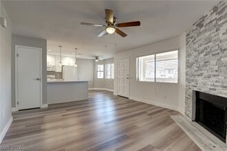 853 Rock Springs Dr in Las Vegas, NV - Building Photo - Building Photo