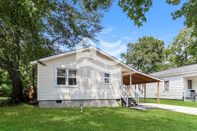 2210 Tudor Dr in Augusta, GA - Foto de edificio - Building Photo