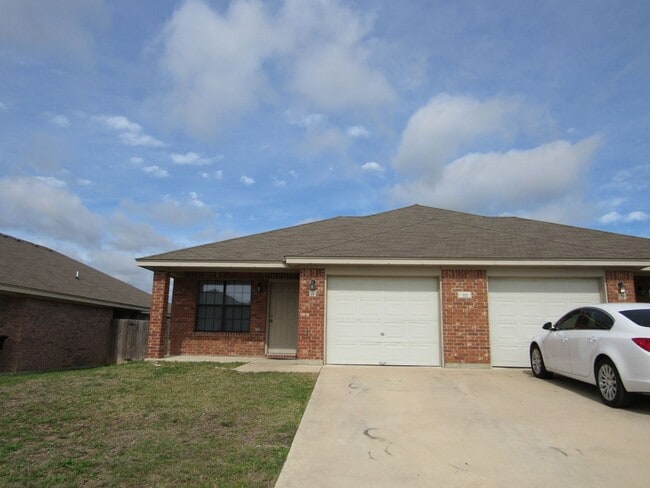 311 Cedar Ridge Dr