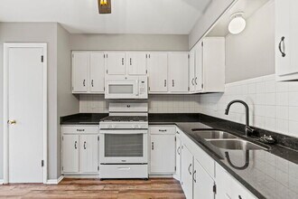 3111 Jacqueline Dr in Rockford, IL - Building Photo - Building Photo