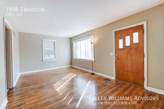 1908 Emerson Ave in Cincinnati, OH - Building Photo - Building Photo