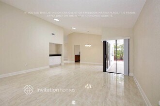 581 SW 166th Terrace in Weston, FL - Building Photo - Building Photo