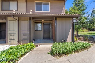 362 Tabor Ave in Fairfield, CA - Building Photo