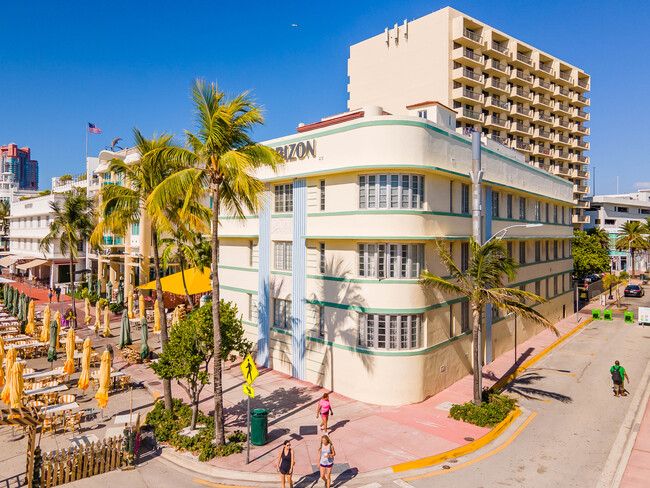 Barbizon Beach Club in Miami Beach, FL - Building Photo - Building Photo