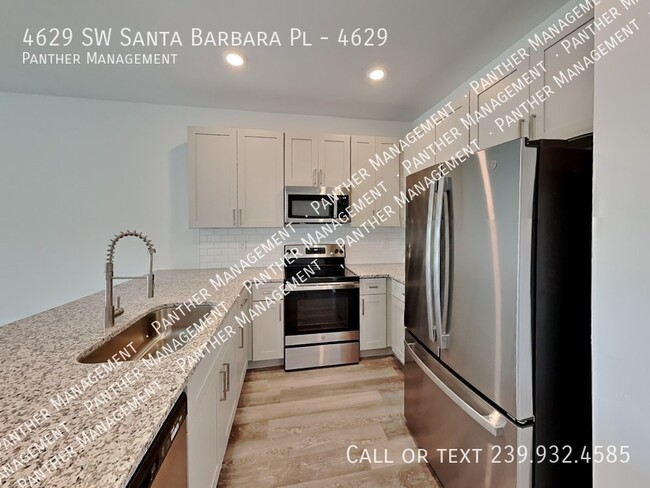 4629 SW Santa Barbara Pl in Cape Coral, FL - Building Photo - Building Photo