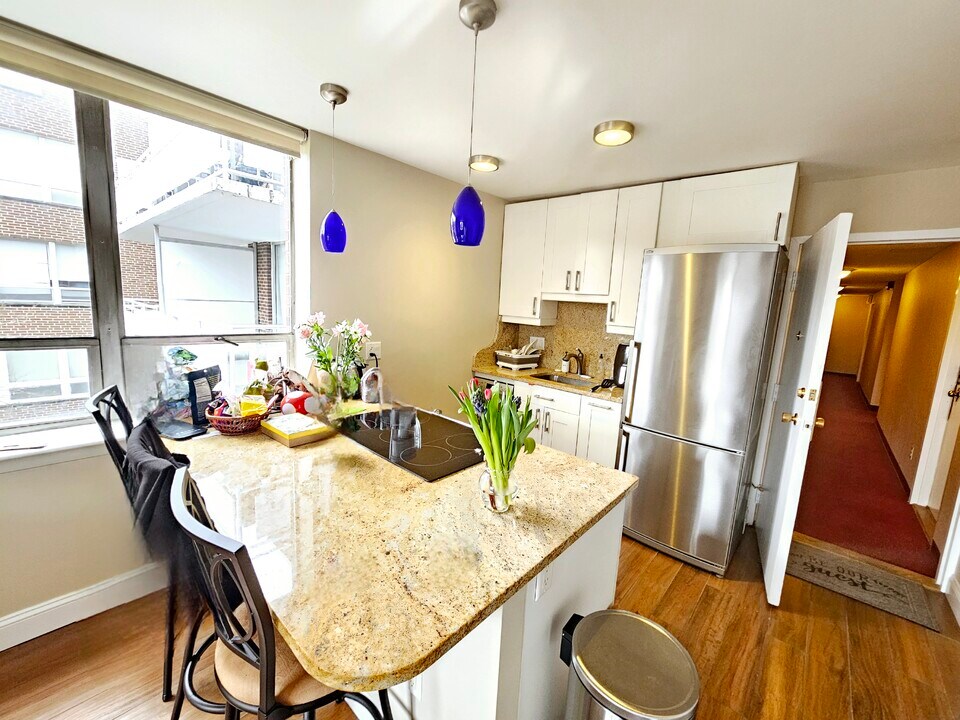 41 Park St, Unit 309 in Brookline, MA - Building Photo