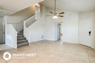 2389 Carriage Run Rd in Kissimmee, FL - Building Photo - Building Photo