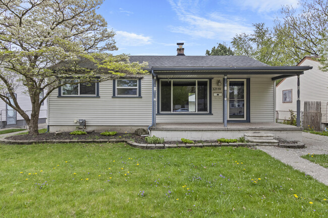 property at 32119 Glen Ave