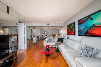 1201 S Ocean Dr, Unit 907n in Hollywood, FL - Building Photo - Building Photo