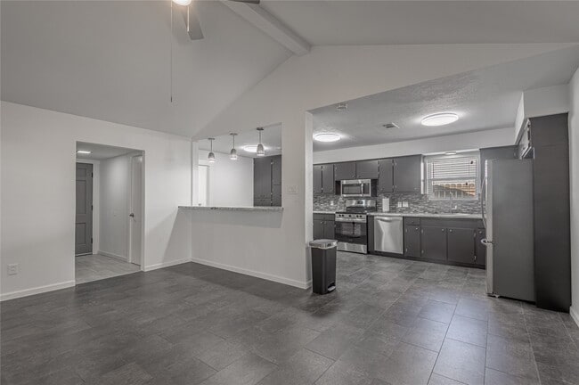 1805 Ave Q in Huntsville, TX - Building Photo - Building Photo