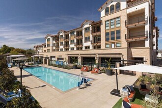 1008 E El Camino Real in Sunnyvale, CA - Building Photo - Building Photo