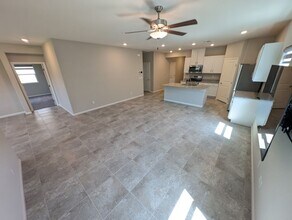 4333 Glossier Ave in North Las Vegas, NV - Building Photo - Building Photo