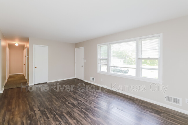 5507 N Lydia Ave in Kansas City, MO - Building Photo - Building Photo