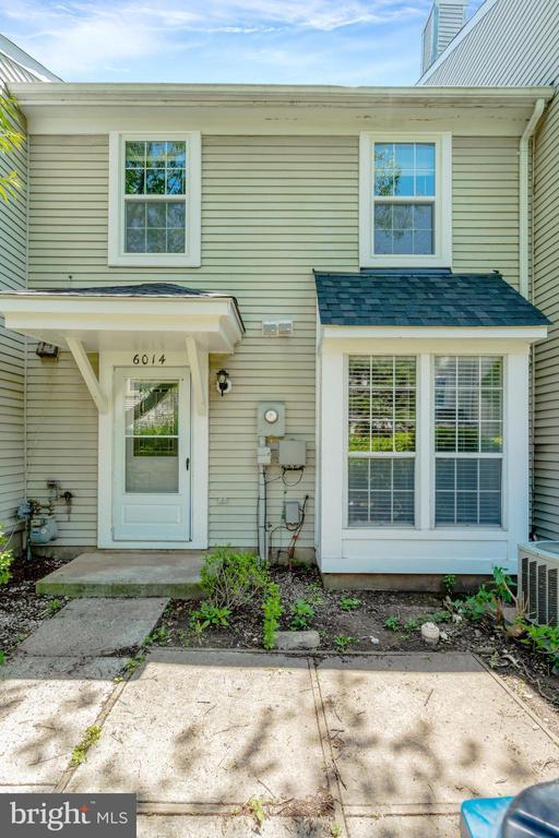 6014 Havener House Way in Centreville, VA - Building Photo - Building Photo