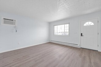 1500 Old Hickory Dr in Columbus, OH - Building Photo - Building Photo