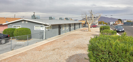 702 10th -1 in Las Vegas, NV - Building Photo - Building Photo