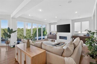 1431 18th St in Manhattan Beach, CA - Building Photo - Building Photo