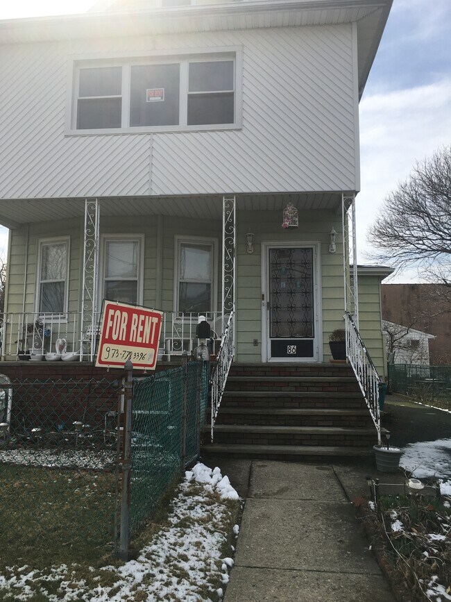 86 Hunter St Rentals in Lodi, NJ