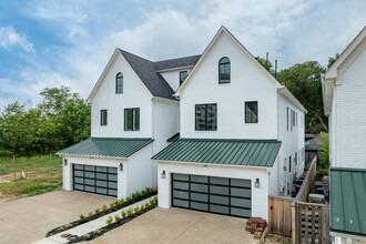 Club Gardens at Central in Memphis, TN - Foto de edificio - Building Photo