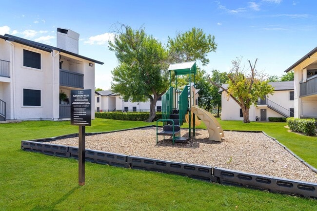 Tides on Timberglen in Dallas, TX - Foto de edificio - Building Photo