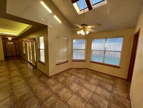 812 Laurelwood Dr in Clovis, NM - Building Photo - Building Photo