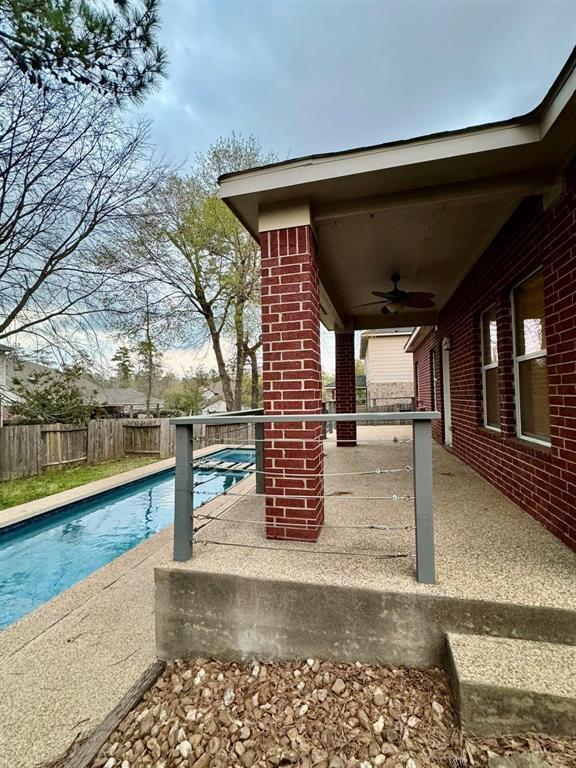 property at 107 W Spindle Tree Cir