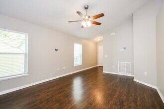 2968 Whispering Trails Dr in Winter Haven, FL - Building Photo - Building Photo