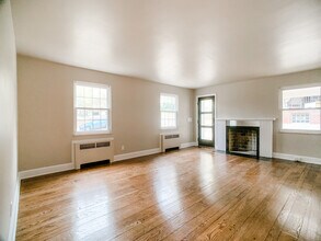 6260 Rogers Park Plz, Unit Apt. #1 in Cincinnati, OH - Building Photo - Building Photo