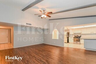 6333 Fallbrook Dr in Garland, TX - Building Photo - Building Photo