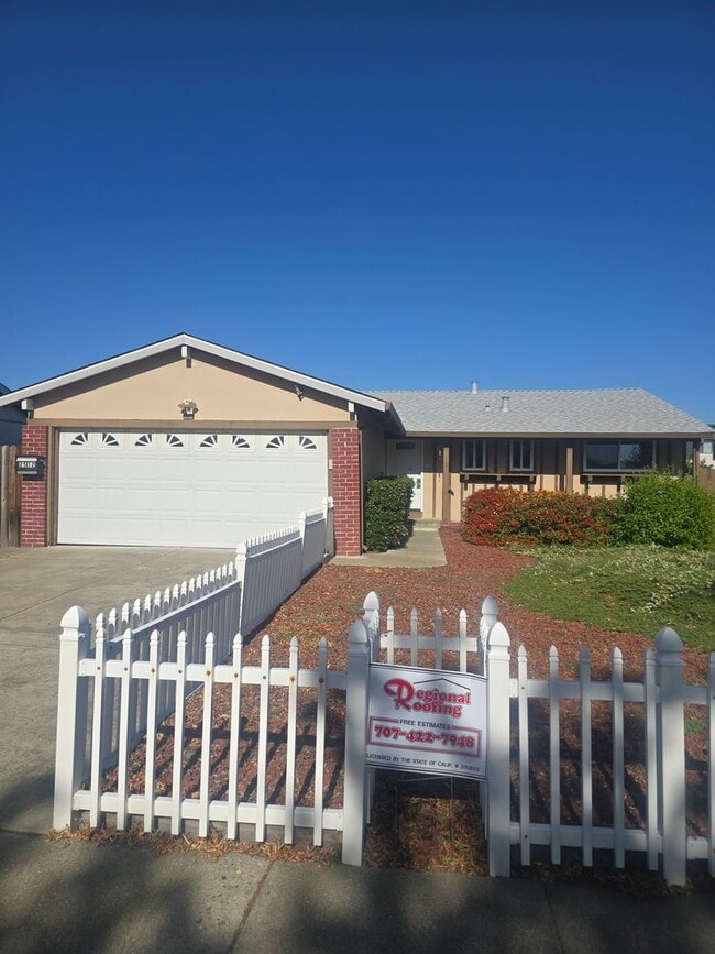 property at 2512 Gulf Dr