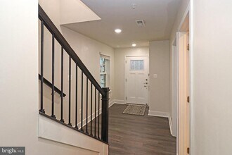 7970 Potter Pl in Elkridge, MD - Building Photo - Building Photo