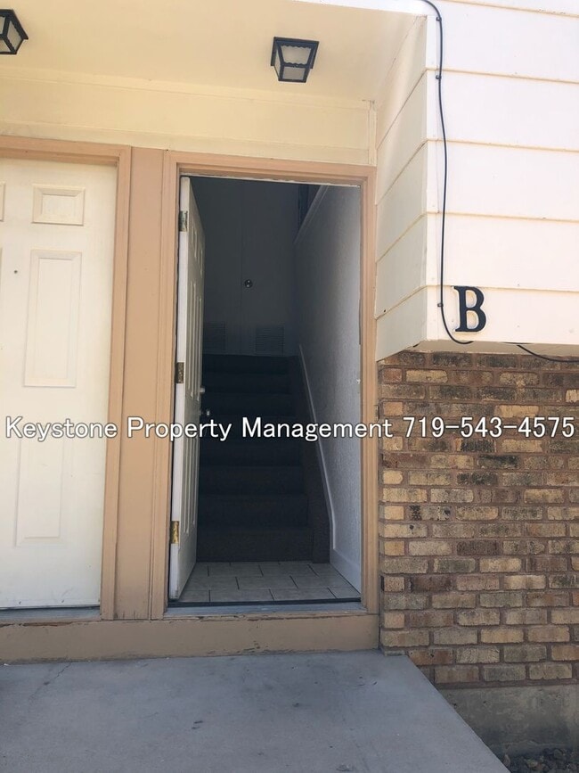 26 Montebello Rd in Pueblo, CO - Building Photo - Building Photo