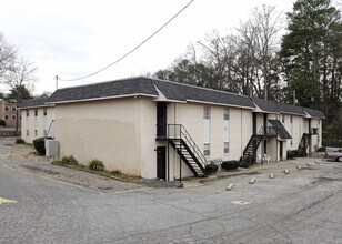 Ivy Chase Apartments in Atlanta, GA - Foto de edificio - Building Photo