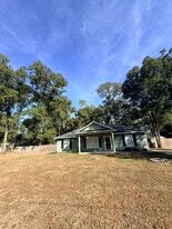 279 SE Forest Terrace in Lake City, FL - Building Photo
