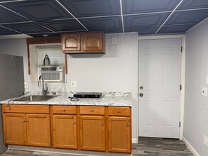 29 Jacksonia Dr in North Providence, RI - Foto de edificio - Building Photo