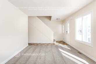 2S526 Cynthia Dr in Warrenville, IL - Building Photo - Building Photo