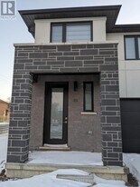 166 Mt Albion Rd in Hamilton, ON - Building Photo