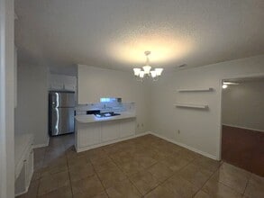 932 Briarrose Dr in Baton Rouge, LA - Foto de edificio - Building Photo