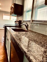 17 Hancox St-Unit -15 in Stonington, CT - Building Photo - Building Photo