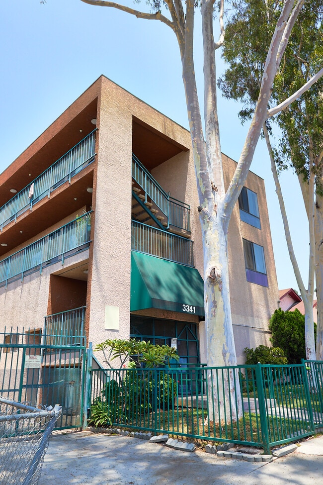 3341 Andrita St, Unit 9