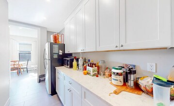 1284 Commonwealth Ave, Unit 7 in Boston, MA - Building Photo - Building Photo