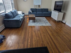 21 Hillside Ave in Woodbourne, NY - Building Photo - Building Photo