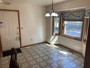 13184 Isanti St NE in Blaine, MN - Building Photo - Building Photo