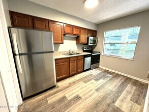 5448 101st St in Jacksonville, FL - Building Photo - Building Photo