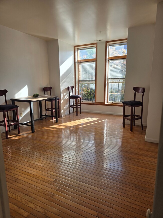 2339 Eutaw Pl, Unit Unit 1 in Baltimore, MD - Building Photo - Building Photo