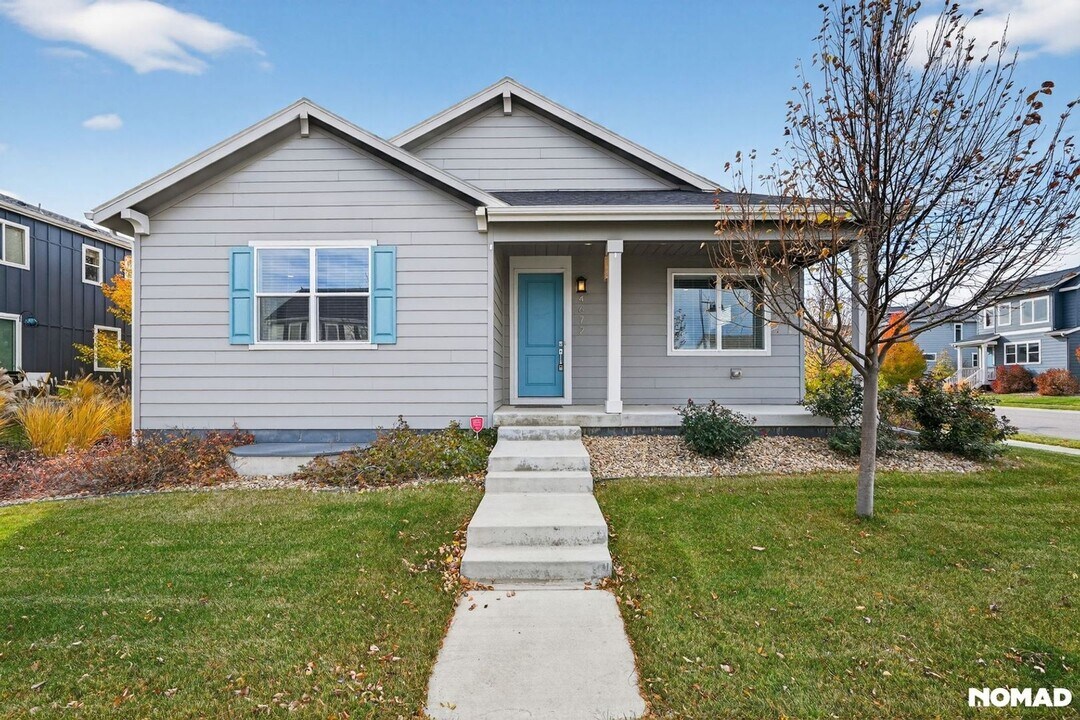 4672 Clear Creek Dr in Longmont, CO - Building Photo