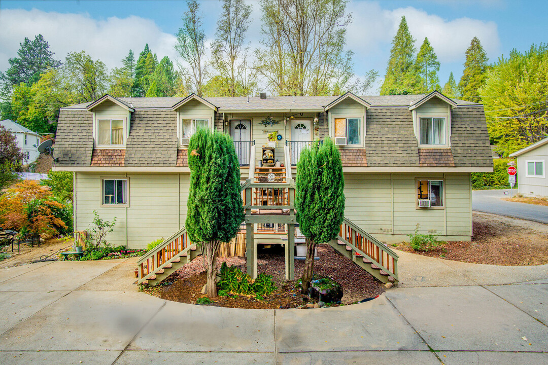 333 N Church St in Grass Valley, CA - Building Photo