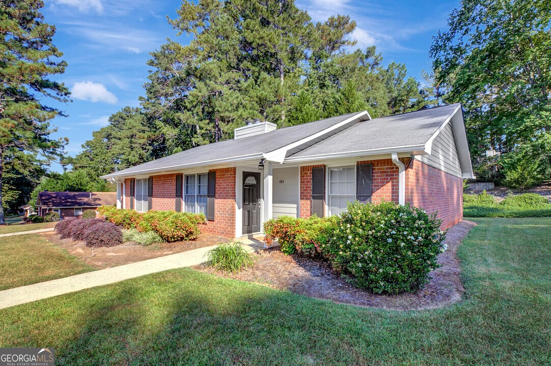 105 Belle Dr in Fayetteville, GA - Building Photo