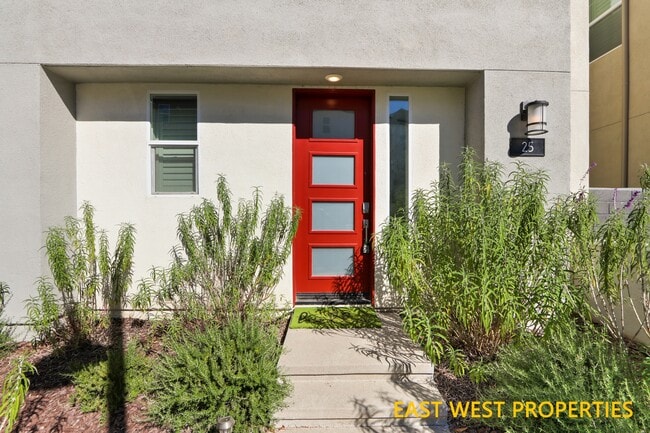 25 Stetson St in Ladera Ranch, CA - Building Photo - Building Photo